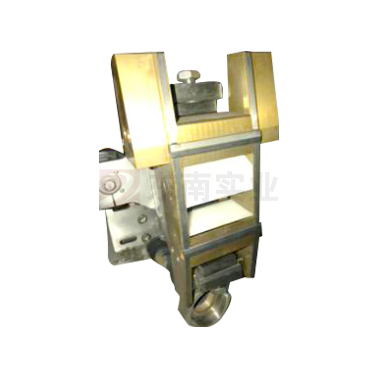Flaw detection bracket component