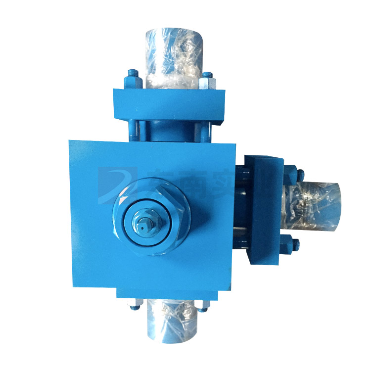 Three way gate valve